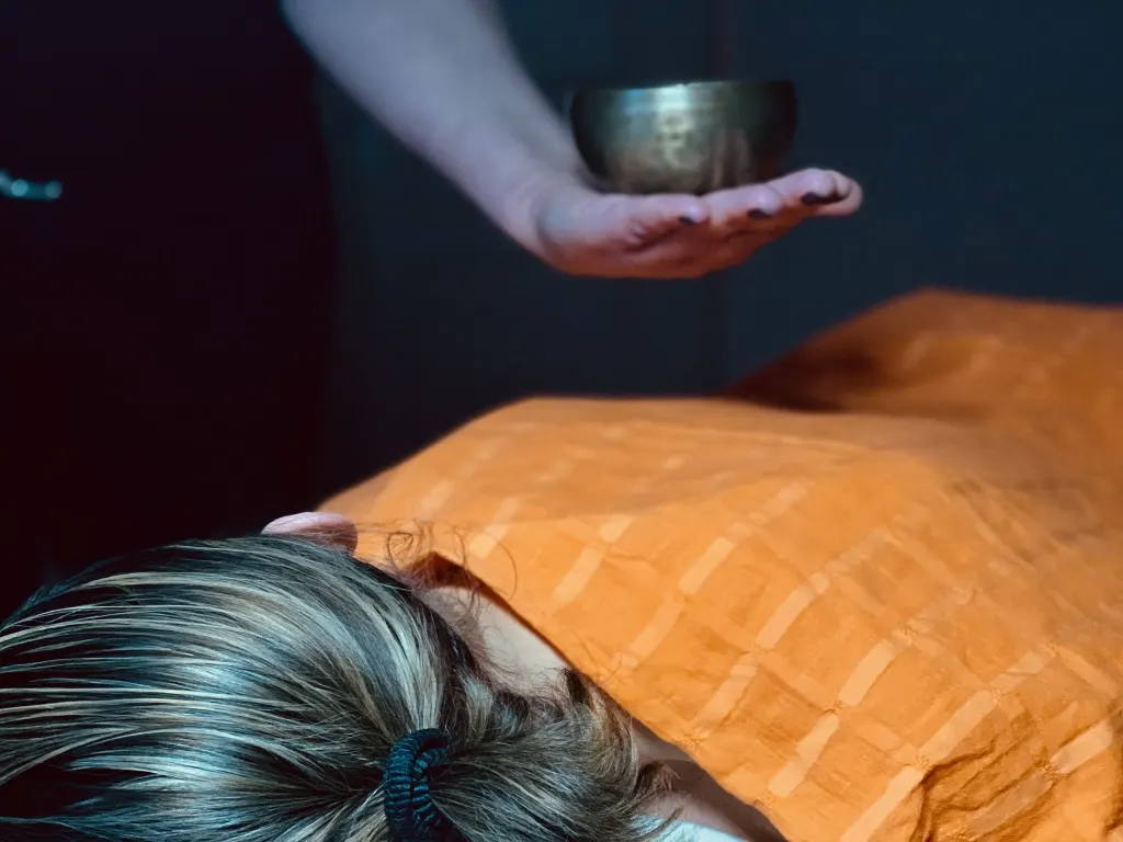 Bols tibétains à Honfleur — Valérie Rimbon